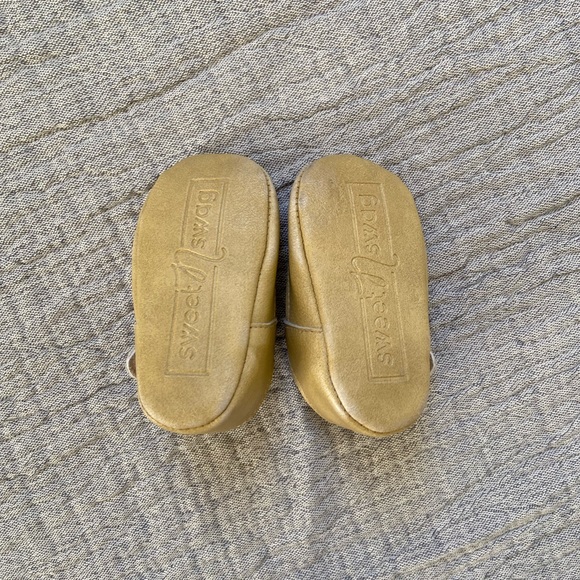 sweet n swag Shoes Moxy Birch Shoes Sweet N Swag Moxy Shoes Poshmark